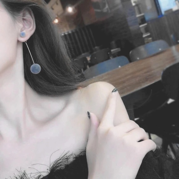 🆕 Black Plush Ball Drop Dangle Earrings - Picture 5 of 5